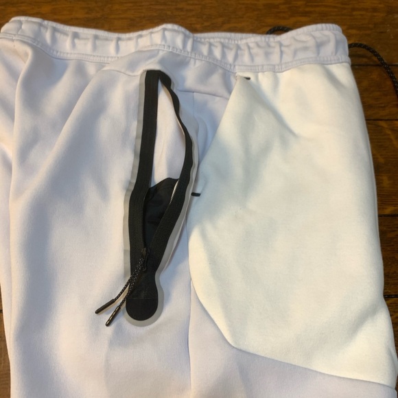 Nike Sportswear Tech Fleece Joggers - Picture 11 of 13